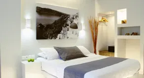 Perissa South Beach- Beachfront Rooms - Image 5