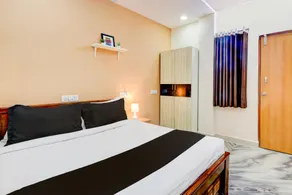 Super Collection O Sri Balaji Luxury rooms - Image 2