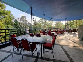 High Livin Apartment Dago - Image 3