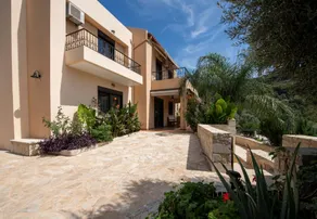 Serenity River Villa - Image 4