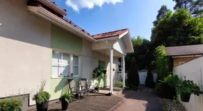 Semi-detached house with sauna & yard near city center - Image 3
