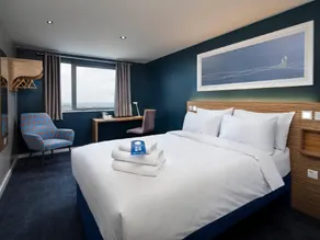 Travelodge Chertsey - Image 5