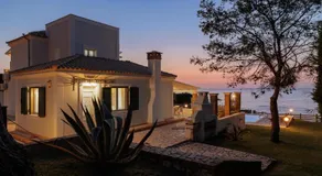 Beachfront Villa Dionysos - With private beach - Image 5