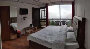 Sunrise resort - Image 4