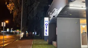 The Sands Motel Adelaide - Image 3