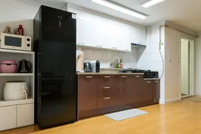 Daegu,Apsan,Large dining, kingbed, full options - Image 3