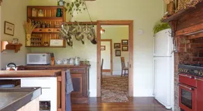 Waterfront Casilda House - 3 Bedrooms with Ensuites - Image 5
