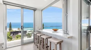 2 On The Park - Prime Location with Breathtaking Ocean Views - Image 4