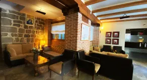 HOTEL EL RASTRO - Palacio Duque de Tamames - - Image 3
