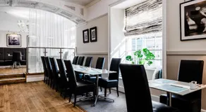 Mannings Hotel - Image 2