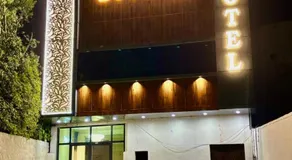 Hotel Divine - Image 3