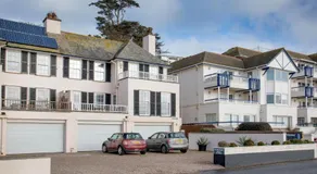 The Beach Hut - Image 3