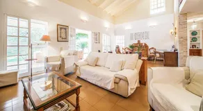 Agradable Villa junto al mar con piscina - Image 2