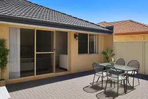 Stylish Queens Park Stay Close to Perth Airport - Image 5