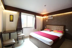 Round Cube Guest House - Image 2