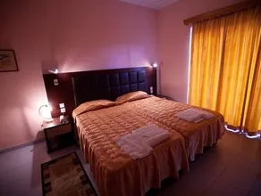 Blue Bay Hotel - Image 3