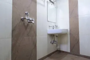 Hotel Aafreen - Image 2