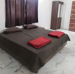 Soham Guest House 102 - Image 3