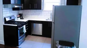 Lovely 1-bedroom rental unit with free parking - Image 5