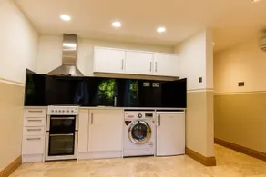Congress Apartments - Image 3