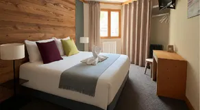 Hillary Hotel - Image 2