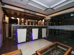 OYO 22763 Di Wine Inn - Image 5