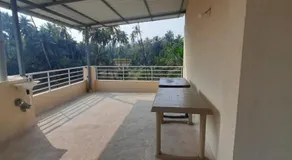UR Farmhouse - Image 5
