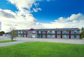Knights Inn Kincardine - Image 3