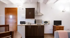 Apartamentos Turísticos Lobelia Suites - Image 4