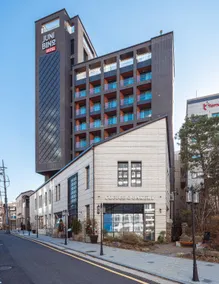 Junibino Hotel Hongdae - Image 1