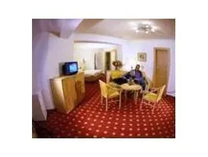 Hotel Neuhaus - Image 5