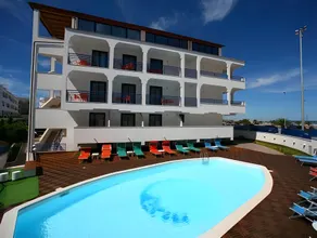 Hotel Yria - Image 2