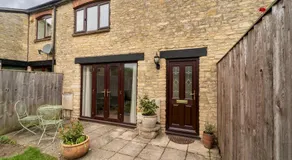 Cosy 2 Bed Terrace Peaceful Village location - Pass the Keys - Image 4