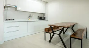 Gold Family Condo & Pet Resort - Image 4