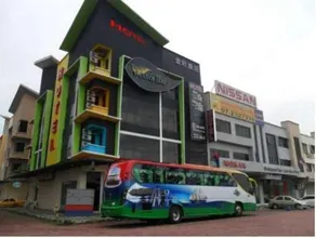 Golden Leaf Hotel Danga Bay - Image 4