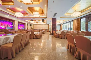 Riverside Golden Hotel - Image 4