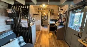 TiNY HOUSE LE CHALET LIT KING SIZE -TERRASSE - PETIT DÉJEUNER-CLIMATISATION -PARKING - Image 3