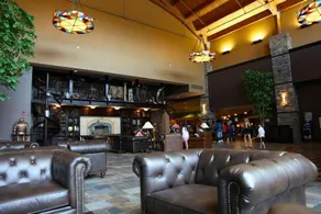 Camelback Lodge & Aquatopia Indoor Waterpark - Image 2