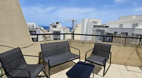 Central Penthouse - Large Terrace - Image 4
