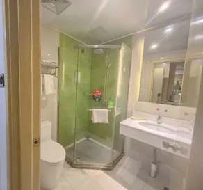 GreenTree Inn Suzhou Changshu North Haiyu Road Changhui Square Express Hotel - Image 4