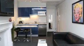Stylish Newbury Street Studio, #11 - Image 2