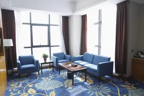 Yeste Hotel Xuchang East Station - Image 4