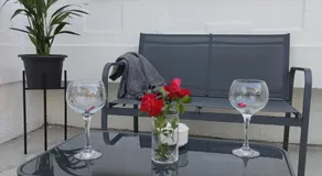 La Casita Blanca - Image 2