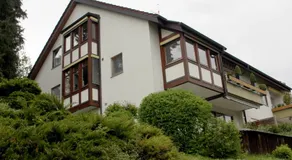 Mysiga, i ett lugnt läge med en loggia i Lindau, Vy över Lindau och bergen. - Image 2