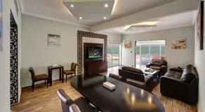 Sharjah Carlton Hotel - Image 4