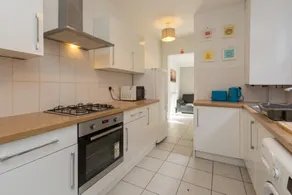 Townhouse @ 27 Electricity St Crewe - Image 4