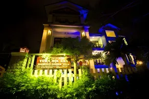 Magnolia Garden Villa - Image 5