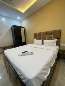 Hotel shree shiv - Image 2