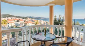 Angels View Apartments - Image 3