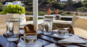 Rita Rooms Sifnos - Image 4
